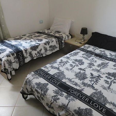 Adult Only Beachfront 2 Bedroom Apartment Santa Maria Airport Pick Up, Aircon, Unlimited Wifi Ideal For Remote Working And Long Stay Exterior foto